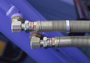 シンプルな中にも個性の生きるケイ・ウノの結婚指輪