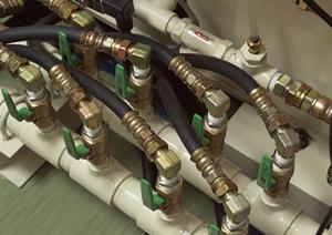 仮囲いやパイプなどの資材が買えます